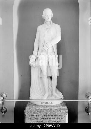 Statua di John Hancock, 1914. Scultura in marmo nel Campidoglio degli Stati Uniti di Horatio Stone. Iscrizione: 'Egli scrisse il suo nome dove tutte le nazioni dovrebbero vederlo e tutti i tempi non dovrebbero effacarlo', facendo riferimento alla sua firma sulla Dichiarazione di Indipendenza, 4 luglio 1776. Foto Stock