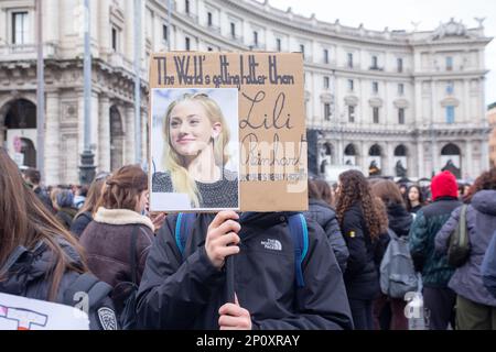 Roma, Italia. 03rd Mar, 2023. Marzo organizzato dal movimento FridayForFuture Italy a Roma in occasione di Global Climate Strike for Climate Justice (Photo by Matteo Nardone/Pacific Press) Credit: Pacific Press Media Production Corp./Alamy Live News Foto Stock