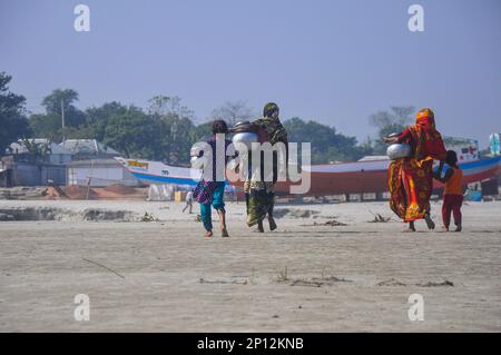 Foto di padma vista laterale del fiume in Bangladesh. Foto Stock