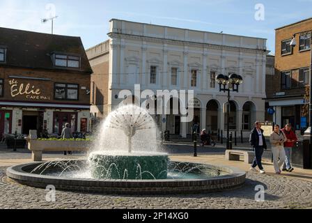 Piazza del mercato fontana in Piazza del mercato a dover, Kent, Gran Bretagna Foto Stock