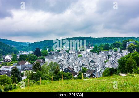 Freudenberg: Centro storico 'Alte Flecken', case a graticcio vicino a Siegen-Wittgenstein, Nordrhein-Westfalen, Renania settentrionale-Vestfalia, Germania Foto Stock