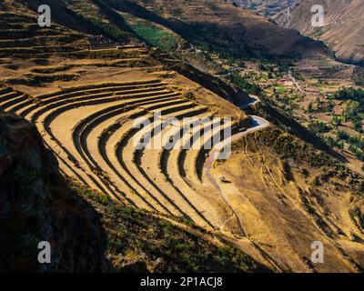 Terrazze di Pisac in giornata di sole Foto Stock