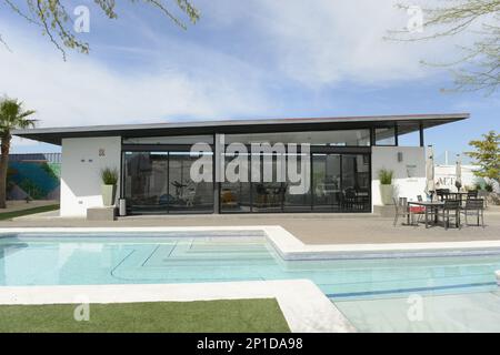 Alta Monaco Apartments centro fitness e piscina di LandPro a Hermosillo Foto Stock