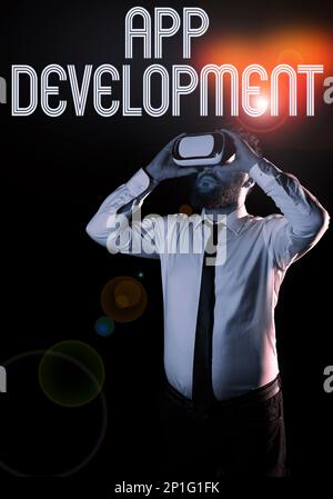 Didascalia di testo che presenta lo sviluppo di app. Concetto che significa servizi di sviluppo per straordinarie esperienze Web e mobili Foto Stock