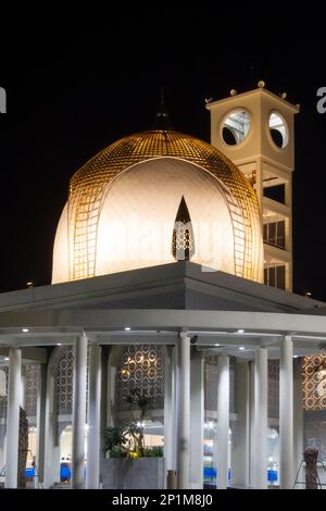 La cupola della moschea con spazio copia per il testo di riempimento, Ramadan e concetto di saluto islamico Foto Stock