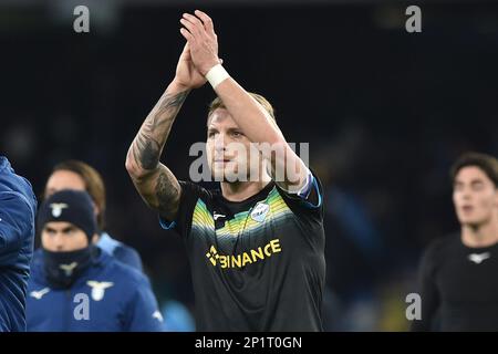 Napoli, Italia. 03rd Mar, 2023. Ciro immobile della SS Lazio saluta i tuoi fan alla fine della partita la Serie A match tra SSC Napoli vs SS Lazio allo stadio Diego Armando Maradona Credit: Independent Photo Agency/Alamy Live News Foto Stock