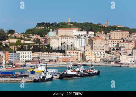 Porto, Ancona, Italia, Grecia Foto Stock