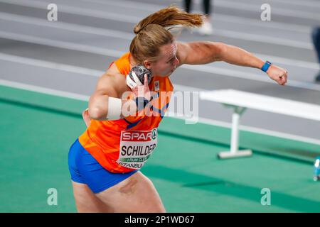 ISTANBUL, TURCHIA - 3 MARZO: Jessica Schilder dei Paesi Bassi in gara nel Shot Put Women durante il giorno 1 dei Campionati europei di atletica indoor all'Atakoy Athletics Arena il 3 marzo 2023 a Istanbul, Turchia (Foto di Nikola Krstic/BSR Agency) Foto Stock