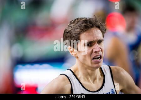 Istanbul, Turchia. 04th Mar, 2023. Il belga John Heymans ha ritratto in azione durante le 3000m manche maschili alla 37th edizione dei Campionati europei di atletica indoor, a Istanbul, Turchia, sabato 04 marzo 2023. I campionati si svolgono dal 2 al 5 marzo. FOTO DI BELGA JASPER JACOBS Credit: Belga News Agency/Alamy Live News Foto Stock