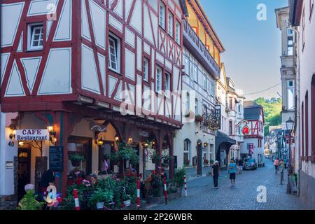 Bacharach: Centro storico, case a graticcio a Rheintal, Rheinland-Pfalz, Renania-Palatinato, Germania Foto Stock