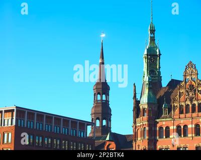 Bellissimo edificio Speicherstadtrathaus ad Amburgo Foto Stock