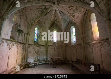 Cappella all'interno del Castello di Beaumaris, Anglesey, Galles del Nord. Foto Stock