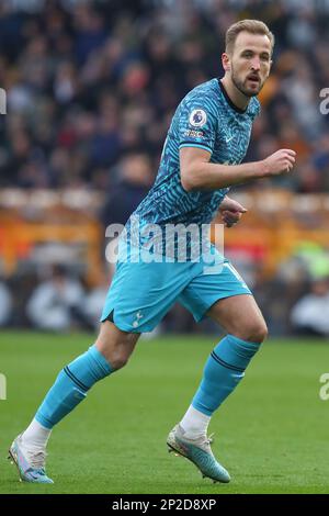 Wolverhampton, Regno Unito. 04th Mar, 2023. Harry Kane #10 di Tottenham Hotspur durante la partita della Premier League Wolverhampton Wanderers vs Tottenham Hotspur a Molineux, Wolverhampton, Regno Unito, 4th marzo 2023 (Photo by Gareth Evans/News Images) a Wolverhampton, Regno Unito il 3/4/2023. (Foto di Gareth Evans/News Images/Sipa USA) Credit: Sipa USA/Alamy Live News Foto Stock