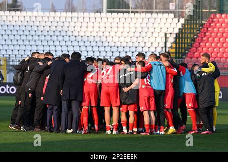 Monza, Italia. 04th Mar, 2023. U-Power Stadium, 04.03.23 i compagni di squadra dell'AC Monza festeggiano dopo la Serie Una partita tra l'AC Monza e l'Empoli all'U-Power Stadium di Monza, Italia Soccer (Cristiano Mazzi/SPP) Credit: SPP Sport Press Photo. /Alamy Live News Foto Stock