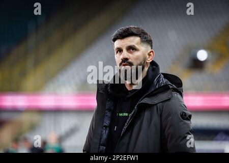 L'allenatore capo di Cercle, Miron Muslic, ha illustrato nel corso di una partita di calcio tra Cercle Brugge e RFC Seraing, sabato 04 marzo 2023 a Brugge, il 28° giorno della prima divisione del campionato belga della 'Jupiler Pro League' del 2022-2023. BELGA FOTO KURT DESPLENTER Foto Stock