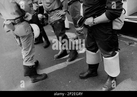 Archivi 90ies: Vertice del G7, preparazione dell'arrivo dei Capi di Stato, Lione, Francia, 1996 Foto Stock