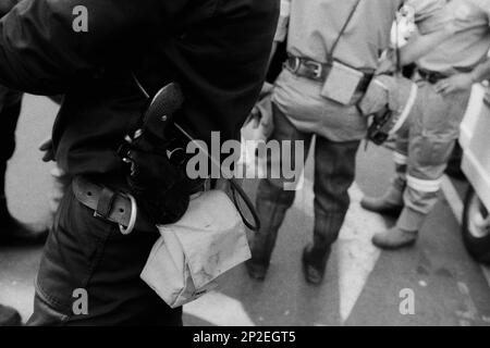 Archivi 90ies: Vertice del G7, preparazione dell'arrivo dei Capi di Stato, Lione, Francia, 1996 Foto Stock