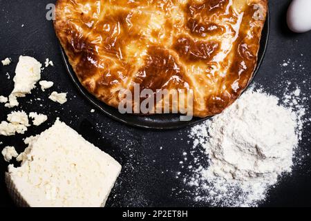 cucina georgiana pronta khachapuri Foto Stock