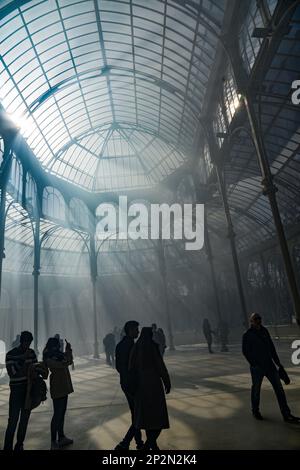 madrid 04-03-2023- palacio de cristas situado en el parque del retiro Foto Stock