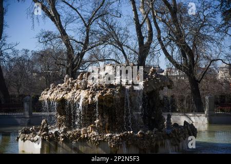 Madrid 04-03-2023 El parque del Retiro o parque del Buen Retiro, popularmente con Foto Stock