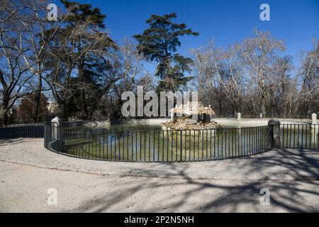 Madrid 04-03-2023 El parque del Retiro o parque del Buen Retiro, popularmente con Foto Stock