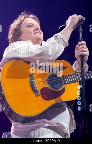 Oslo, Norvegia 03 marzo 2023, Lewis Capaldi ha suonato a Oslo Spektrum, Norvegia, durante il suo concerto interrotto da desiderio di essere inviato da Heavenly il 03 marzo 2023 ad Oslo, Norvegia. Credit: Nigel Waldron/Alamy Live News Foto Stock