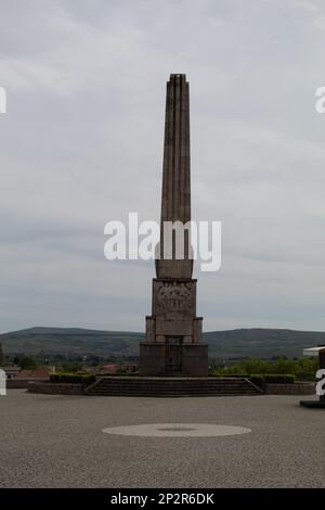 Monumento obelisco HOREA, Cloșca e Crișan presso la Cittadella di Alba Carolina, Romania Foto Stock