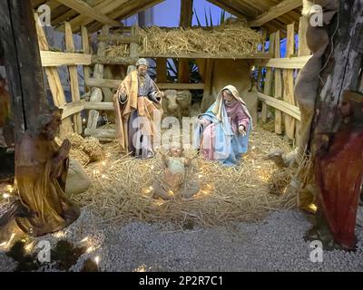 Presepe di Natale in una chiesa in Italia Foto Stock