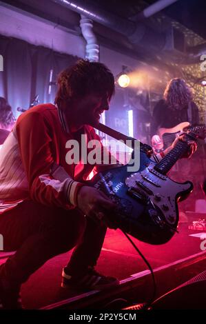 Londra, Regno Unito. 4th marzo 2023. Trampolene headline uno spettacolo al Rough Trade East di Shoreditch, organizzato da Gorwelion Horizons BBC e Wales Arts Council per celebrare la settimana del Galles. Cristina Massei/Alamy News Foto Stock