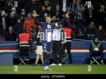 Kylian Mbappe di PSG festeggia il suo 201st° gol per PSG, diventando il miglior marcatore del club durante il campionato francese Ligue 1 partita di calcio tra Parigi Saint-Germain (PSG) e FC Nantes (FCN) il 4 marzo 2023 allo stadio Parc des Princes di Parigi, Francia - Foto: JEAN CATUFFE / DPPI/LiveMedia Foto Stock