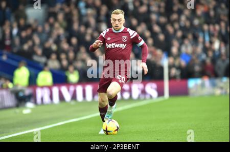 Jarrod Bowen del prosciutto ad ovest durante la partita della Premier League tra Brighton & Hove Albion e il prosciutto ad ovest Unito all'American Express Community Stadium , Brighton , Regno Unito - 4th marzo 2023 Foto Simon Dack/Telephoto Images. Solo per uso editoriale. Nessun merchandising. Per le immagini di calcio si applicano le restrizioni di fa e Premier League inc. Nessun utilizzo di Internet/cellulare senza licenza FAPL - per i dettagli contattare Football Dataco Foto Stock