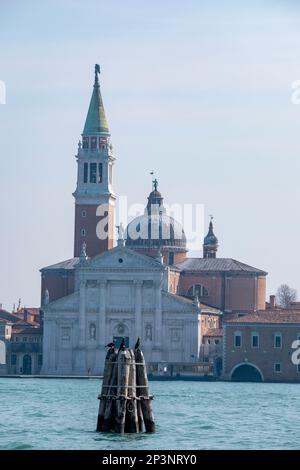 Vista sul canale della Giudecca, fino all'Isola di San Giorgio maggiore, Venezia, Italia. Foto Stock