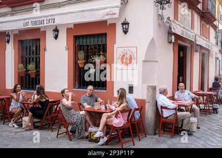 Las Teresas , Tapas bar, centro storico, Barrio Santa Cruz, Siviglia, Andalucia, Spagna Foto Stock