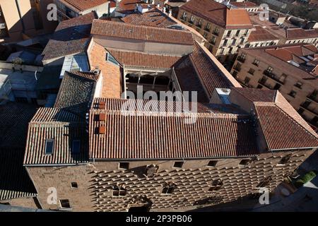 Salamanca, Spagna - 7 gennaio 2021: Vista aerea di Casa de las Conchas Foto Stock