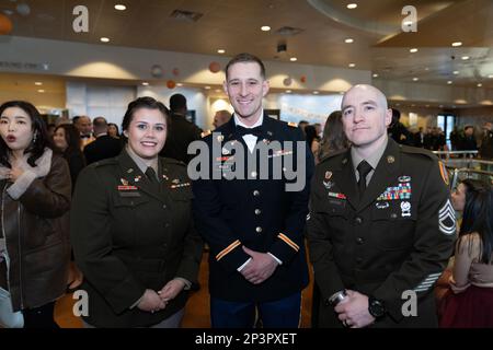 Il 41st° Battaglione Signal ha celebrato il suo 80th° compleanno venerdì 27 gennaio sul campo di Humphreys. È stata una bella serata di intrattenimento e cameratismo tra i compagni di squadra e i membri della più grande comunità di Signal sulla penisola. Foto Stock