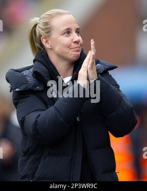 Londra, Regno Unito. 05th Mar, 2023. Londra, Inghilterra, 5th 2023 marzo: Beth Mead (9 Arsenal) applaude i tifosi prima della partita di football della fa Women's Continental League Cup Final tra Arsenal e Chelsea al Selhurst Park di Londra, Inghilterra. (James Whitehead/SPP) Credit: SPP Sport Press Photo. /Alamy Live News Foto Stock