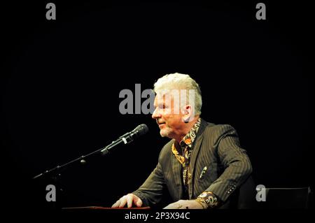 Heinz Strunk bei der Lesung aus 'Ein Sommer in Niendorf' im Hamburger Schauspielhaus. Foto Stock