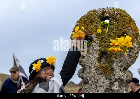 La processione di San Pirano all'Oratorio di Perranporth 2023, si dice che sia uno dei primi luoghi del cristianesimo quando Pirano arrivò in Cornovaglia. Foto Stock