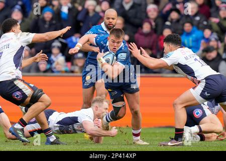 Eccles, Regno Unito. 05th Mar, 2023. Aled Davies #9 di Saracens tap affronta Joe Carpenter #15 di sale Sharks durante la partita Gallagher Premiership sale Sharks vs Saracens all'AJ Bell Stadium, Eccles, Regno Unito, 5th marzo 2023 (Foto di Steve Flynn/News Images) a Eccles, Regno Unito il 3/5/2023. (Foto di Steve Flynn/News Images/Sipa USA) Credit: Sipa USA/Alamy Live News Foto Stock