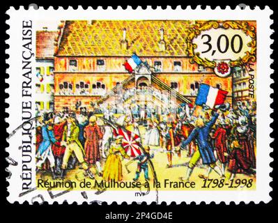 MOSCA, RUSSIA - 15 FEBBRAIO 2023: Francobollo stampato in Francia mostra il bicentenario dell'Unione di Mulhouse con la Francia, circa 1998 Foto Stock