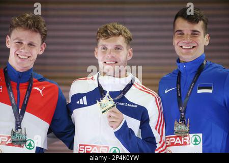 Sander Skotheim di Norvegia, Kevin Mayer di Francia, Risto Lillemets di Estonia, Podium Men Heptathlon durante i Campionati europei di atletica indoor 2023 il 2 marzo 2023 all'Atakoy Arena di Istanbul, Turchia - Foto: Laurent Lairys/DPPI/LiveMedia Foto Stock