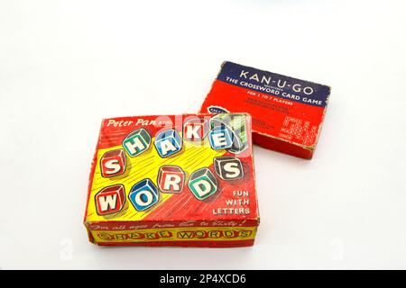 Giochi di lettere di parole vintage Shake Words e gioco di parole incrociate Kan-u-go Foto Stock