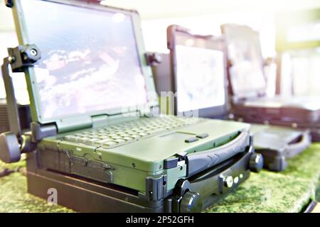 Laptop protetti per militari e per scopi industriali Foto Stock