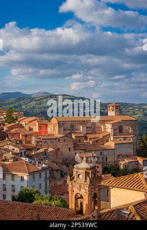 Chiesa medievale di San Agostino a Perugia Foto Stock