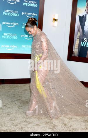 Shotgun Wedding Premiere al TCL Chinese Theater IMAX il 18 gennaio 2023 a Los Angeles, CA con: Jennifer Lopez dove: Los Angeles, California, Stati Uniti quando: 19 gennaio 2023 Credit: Nicky Nelson/WENN Foto Stock