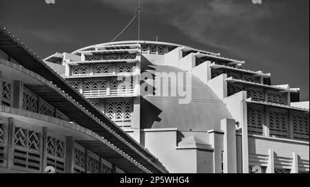 Il caratteristico mercato Centrale in stile art deco a Phnom Penh, Cambogia. Foto Stock