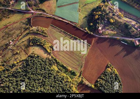 Sul palloncino su Garrotxa Parco naturale,la provincia di Girona. La Catalogna. Spagna Foto Stock