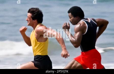 ROCKY III 1982 MGM/UA Entertainment so. Film con Sylvester Stallone a sinistra e Carl Withers Foto Stock