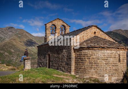 Sant Quirj hermitage.romanque chapel.Durro.Boí, Pirenei, Lleida. Catalogna. Spagna Foto Stock