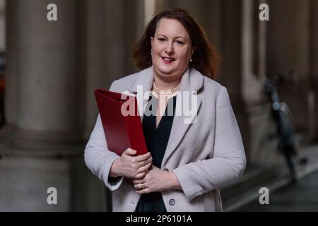 Downing Street, Londra, Regno Unito. 7th marzo 2023. Victoria Prentis MP, Procuratore Generale, partecipa alla riunione settimanale del Gabinetto al 10 Downing Street. Foto di Amanda Rose/Alamy Live News Foto Stock